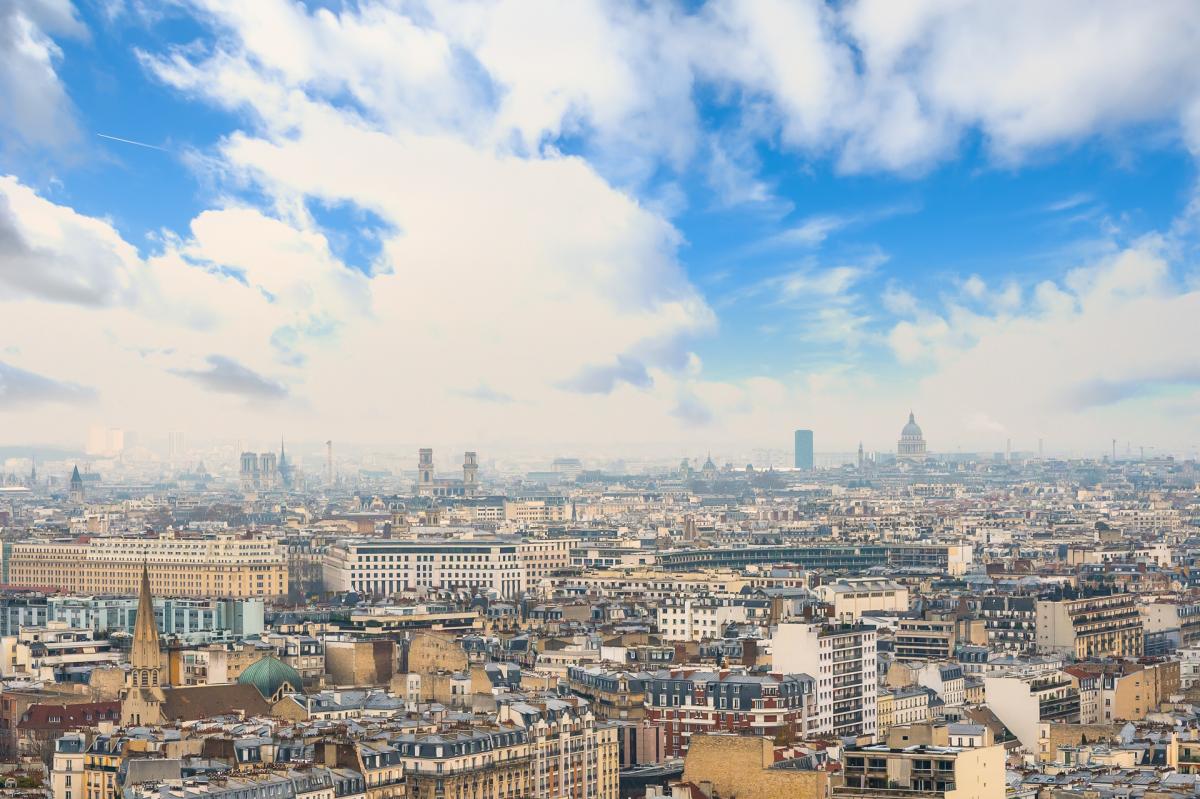 Appartement à rénover – vue spectaculaire – « Tour Avant-Seine » (Beaugrelle)