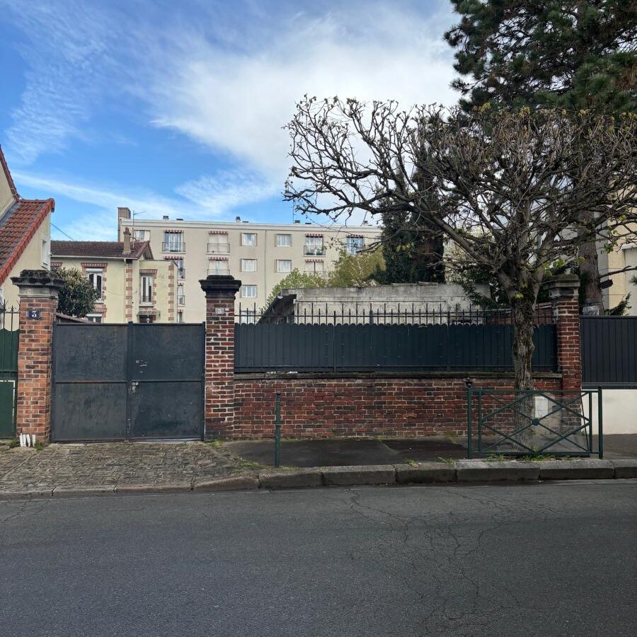 Terrain à bâtir  – quartier Pavillonnaire LA GARENNE COLOMBES
