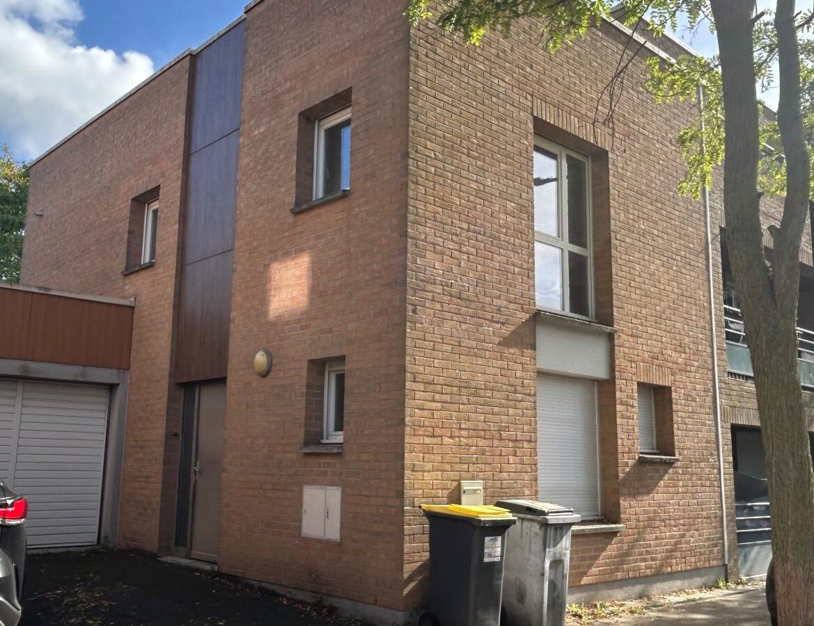 Maison 3 chambres avec garage et jardin